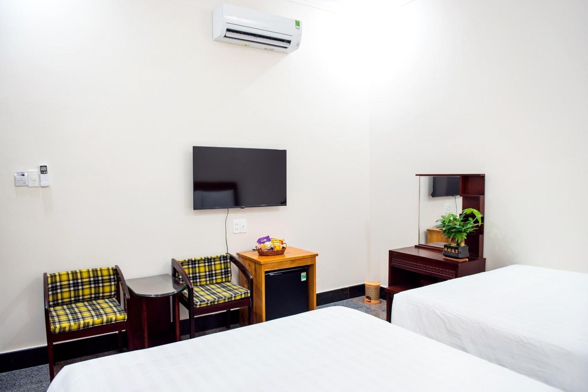Minh Lam Hotel Pleiku Luaran gambar